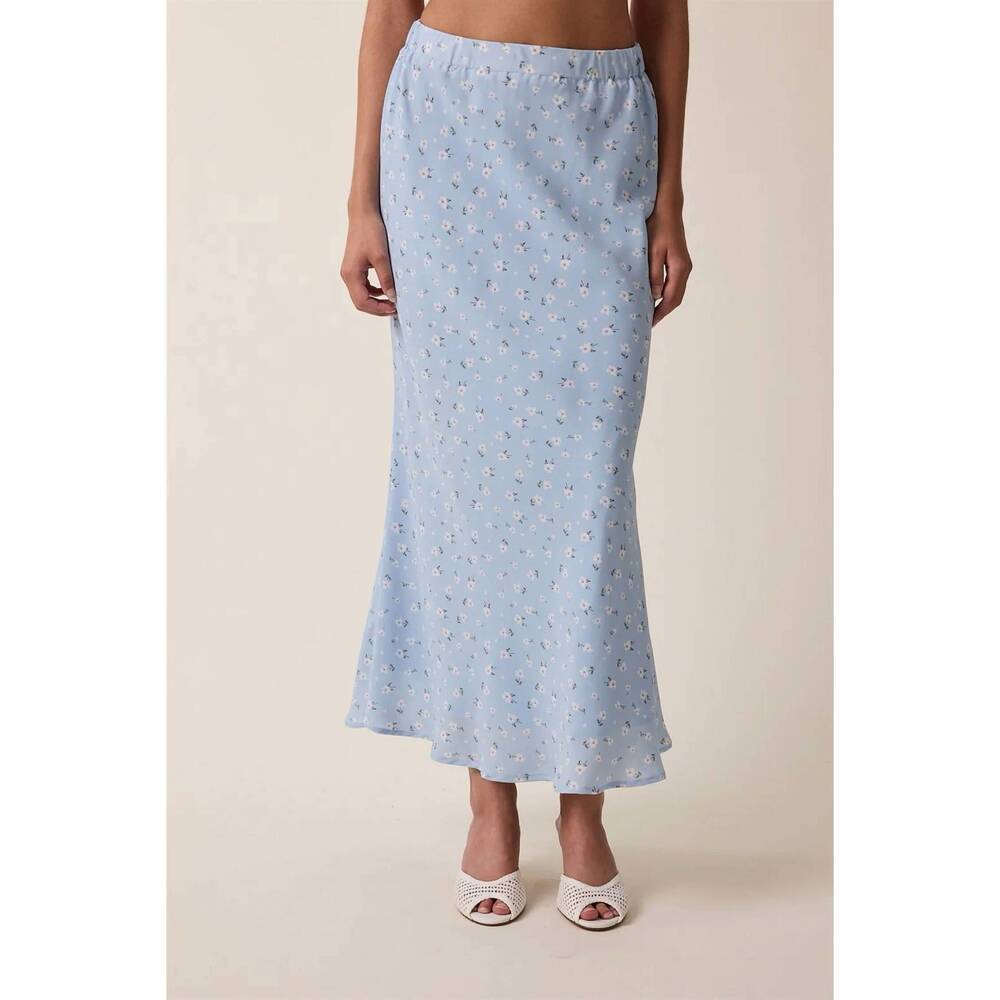 NEW WISHLIST dixie floral skirt in sky blue